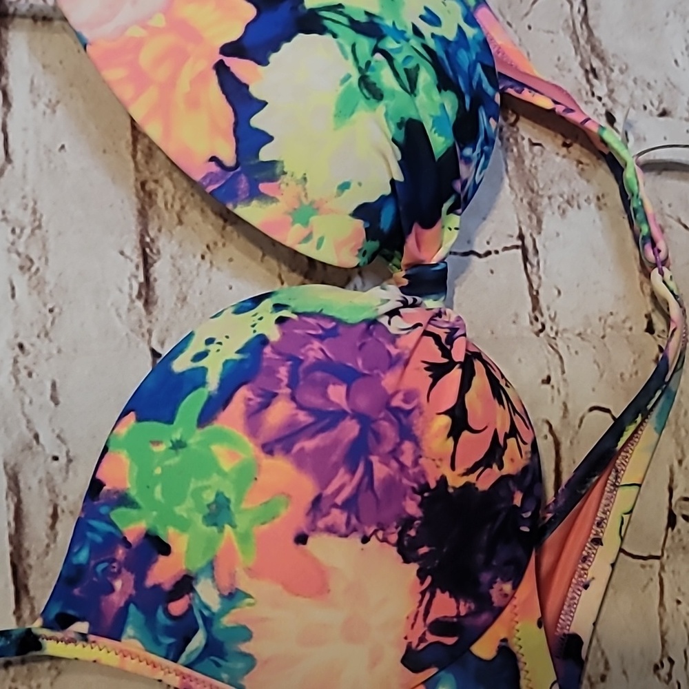 Pink Victoria's secret bathing suit top sz small bikini top - Picture 2 of 3
